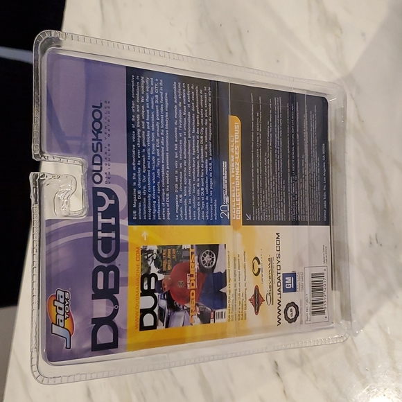 Jada Toys DUB CITY OLDSKOOL 1:64 Scale ❤1962 Cadillac Series 62 W/ Trading card - Picture 5 of 6